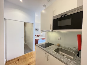Studio, Terrace | Private kitchen