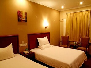 Twin Room | Free WiFi