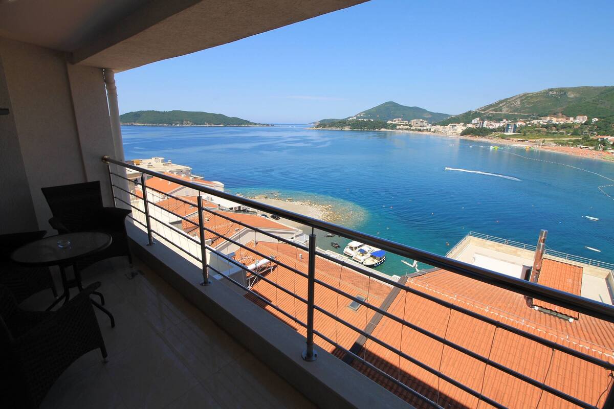 Comfort Penthouse, Multiple Beds, Sea View | Balcony view