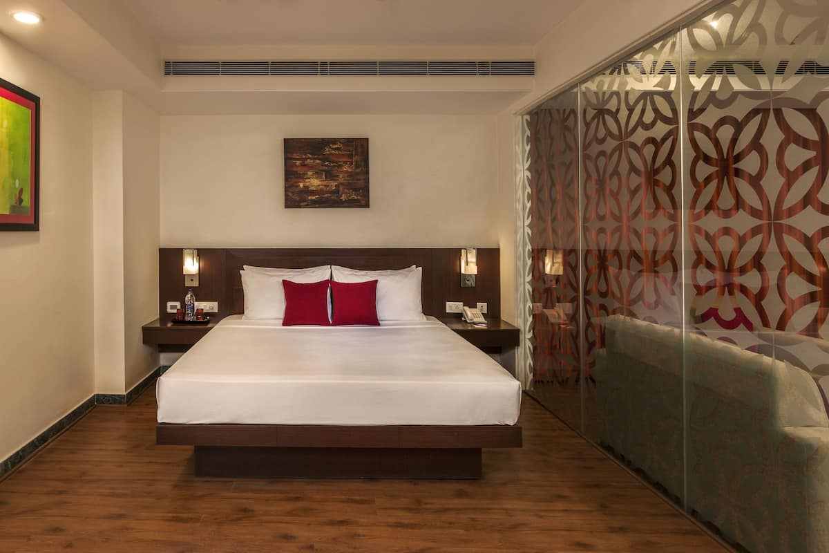 Suite | 1 Schlafzimmer, Schreibtisch, Verdunkelungsvorhänge