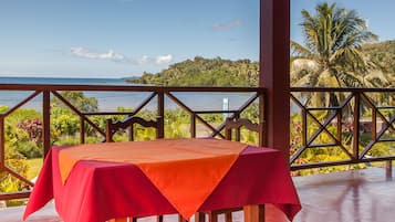 Breakfast, lunch, dinner served; local and international cuisine