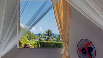 Bungalow, 1 suuri parisänky, merinäköala | Näkymä huoneesta