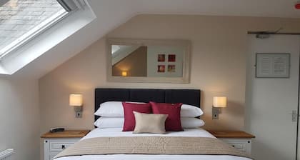 Compston House B&B - Adults Only