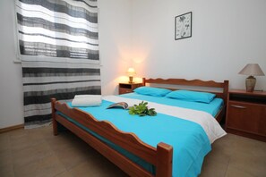 Departamento clásico, varias camas, vista al mar | Insonorización, tabla de planchar con plancha y wifi gratis