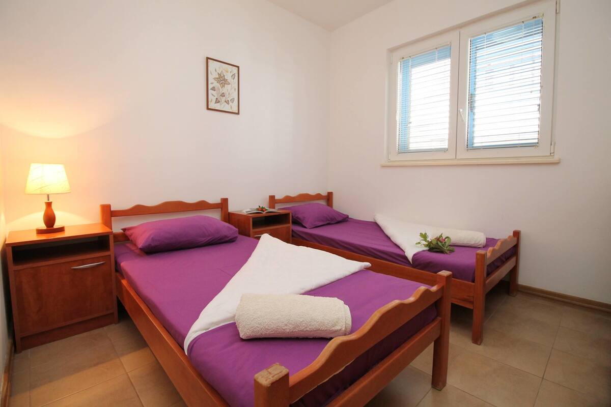 Classic Apartment, Multiple Beds, Sea View