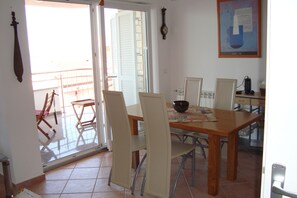 Appartement | Restauration dans la chambre