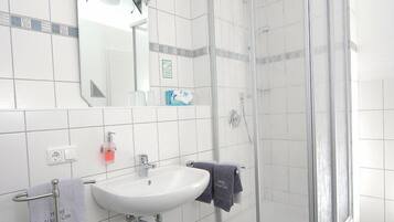 Kostenlose Toilettenartikel, Haartrockner