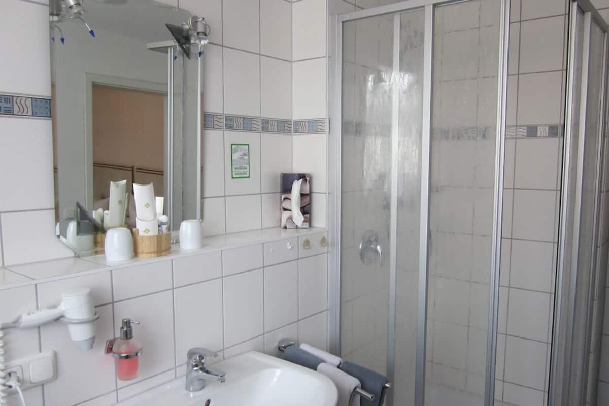 Articles de toilette gratuits, sĂšche-cheveux
