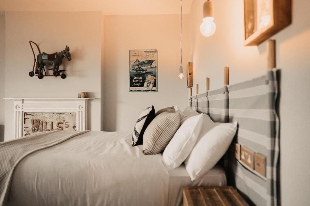 Superior Double Room, 1 Double Bed, Sea View | Individually decorated, individually furnished, iron/ironing board