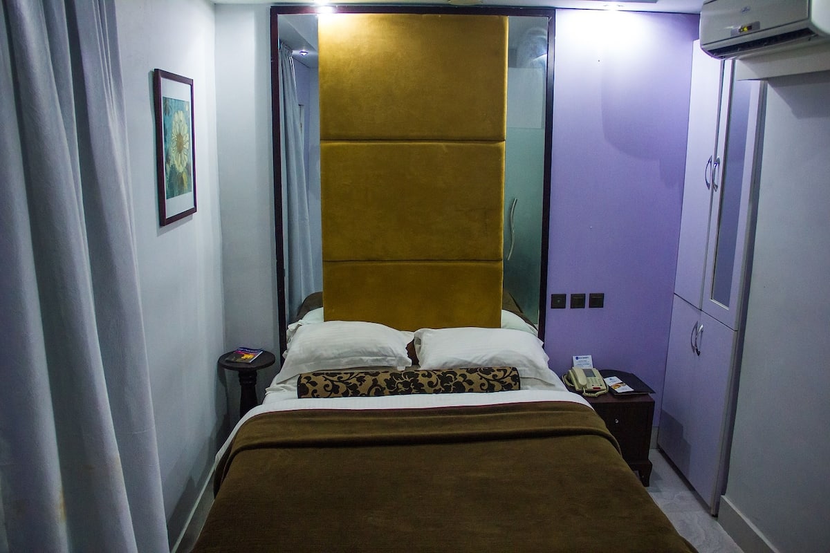 Standard Single Room | 7 bedrooms, in-room safe, desk, soundproofing