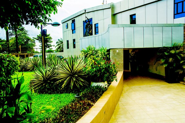 Entrée de l’hébergement