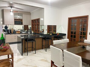 Dining - Beachfront House with Pool for up to 20 people (Bertioga)