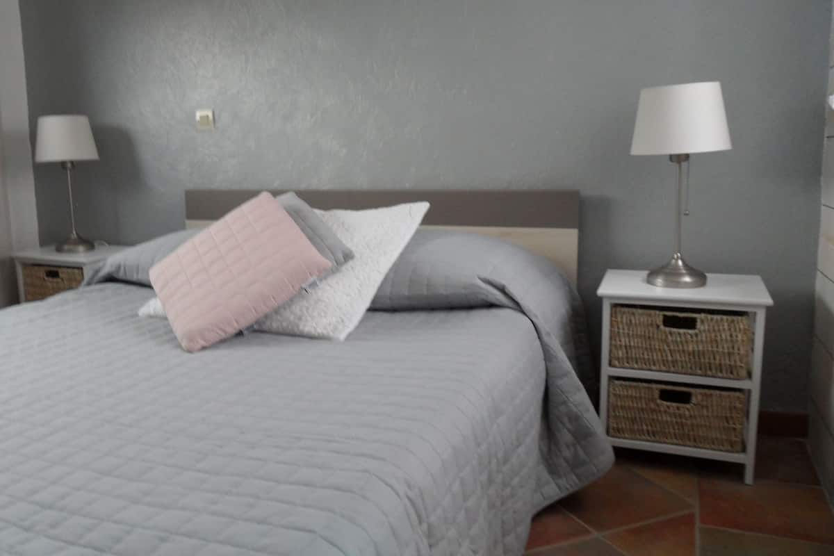 Apartment, Terrace | Individually decorated, individually furnished, blackout drapes