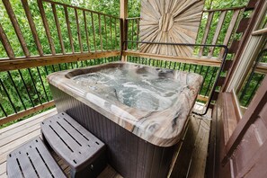 Ferienhütte, 2 Schlafzimmer | Außen-Whirlpool