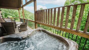 Cabin, 2 Bedrooms | Outdoor spa tub