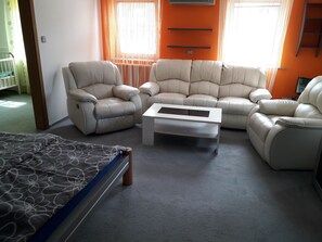 Luxury Apartment, Multiple Beds, Courtyard View | Living area | LCD TV, ping pong, heated floors - Apartments Akacijev Izvir (Miklavž na Dravskem Polju)