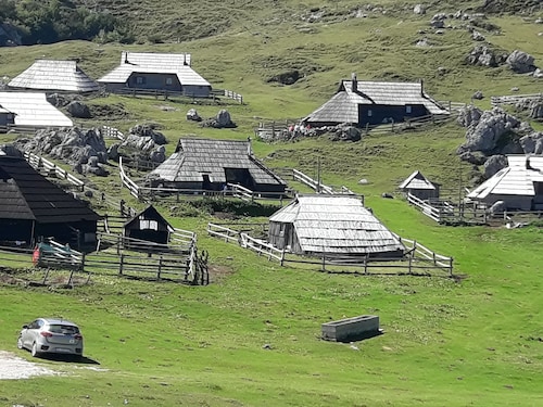 Apartments Akacijev Izvir