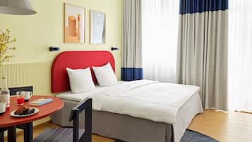 Studio Hotel Apartment | 1 bedroom, hypo-allergenic bedding, desk, blackout curtains