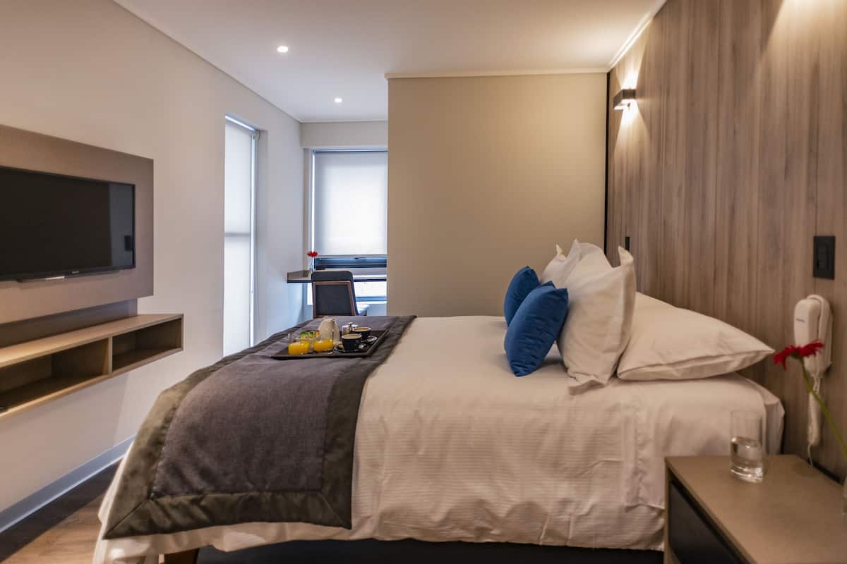 standard double room, 1 double bed | premium bedding, down duvets, minibar, in-room safe