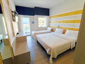 Triple Room, Sea View | Desk, free WiFi, bed sheets
