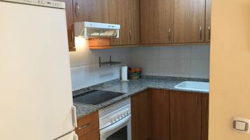 Apartment, 2 Bedrooms, Terrace, Pool View | Private kitchen | Full-size fridge, microwave, oven, stovetop