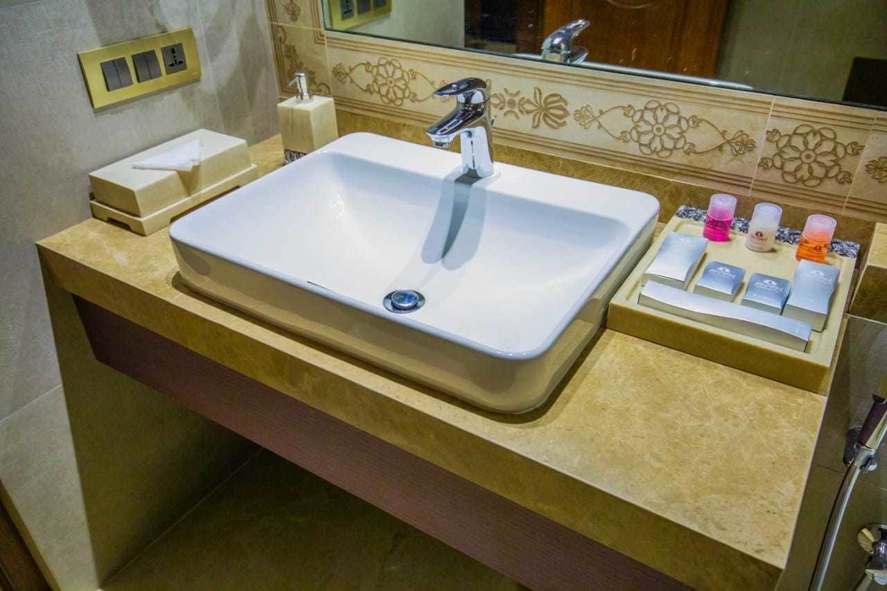 shower, rainfall showerhead