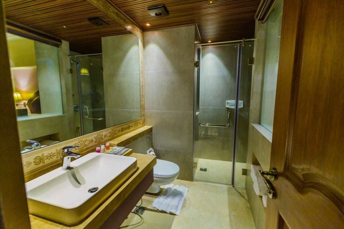 shower, rainfall showerhead