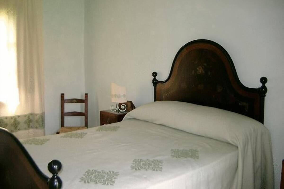 Double Room, 1 Queen Bed, Accessible | Free WiFi, bed sheets