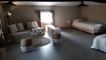 1 室のベッドルーム、高級寝具、客室ごとに異なる装飾、客室ごとに異なるインテリア