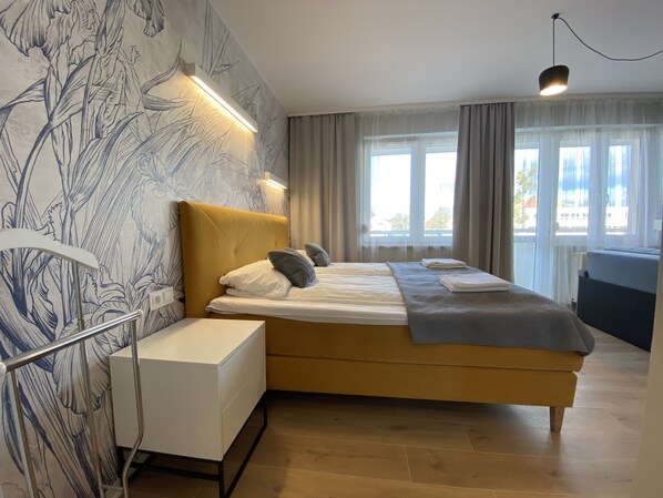 Standard-Apartment, 1 King-Bett, Blick auf den Innenhof