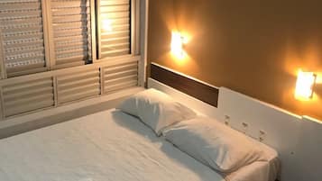 1 bedroom, desk, blackout curtains, free WiFi