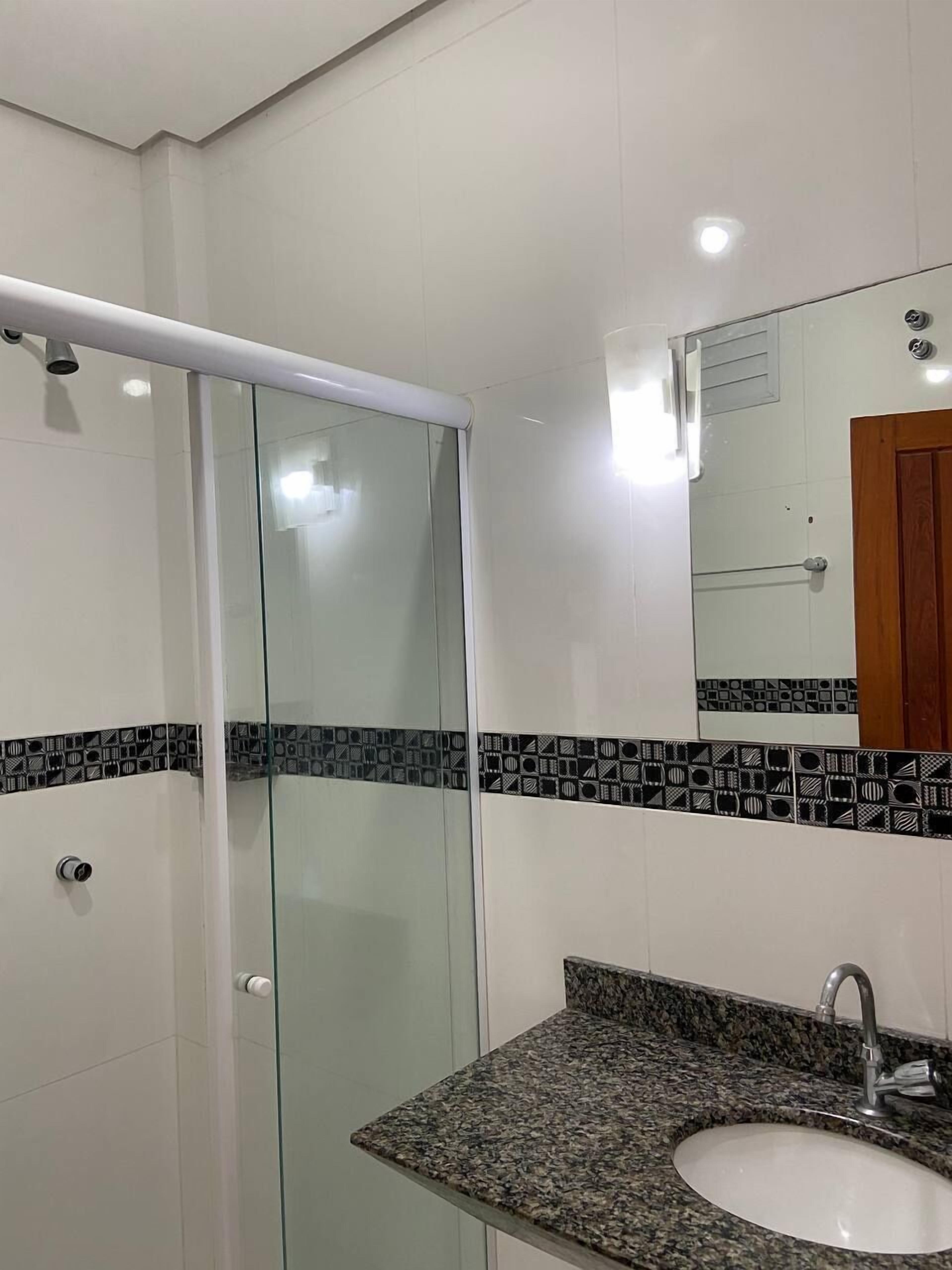 1 habitación, escritorio, cortinas blackout y wifi gratis 