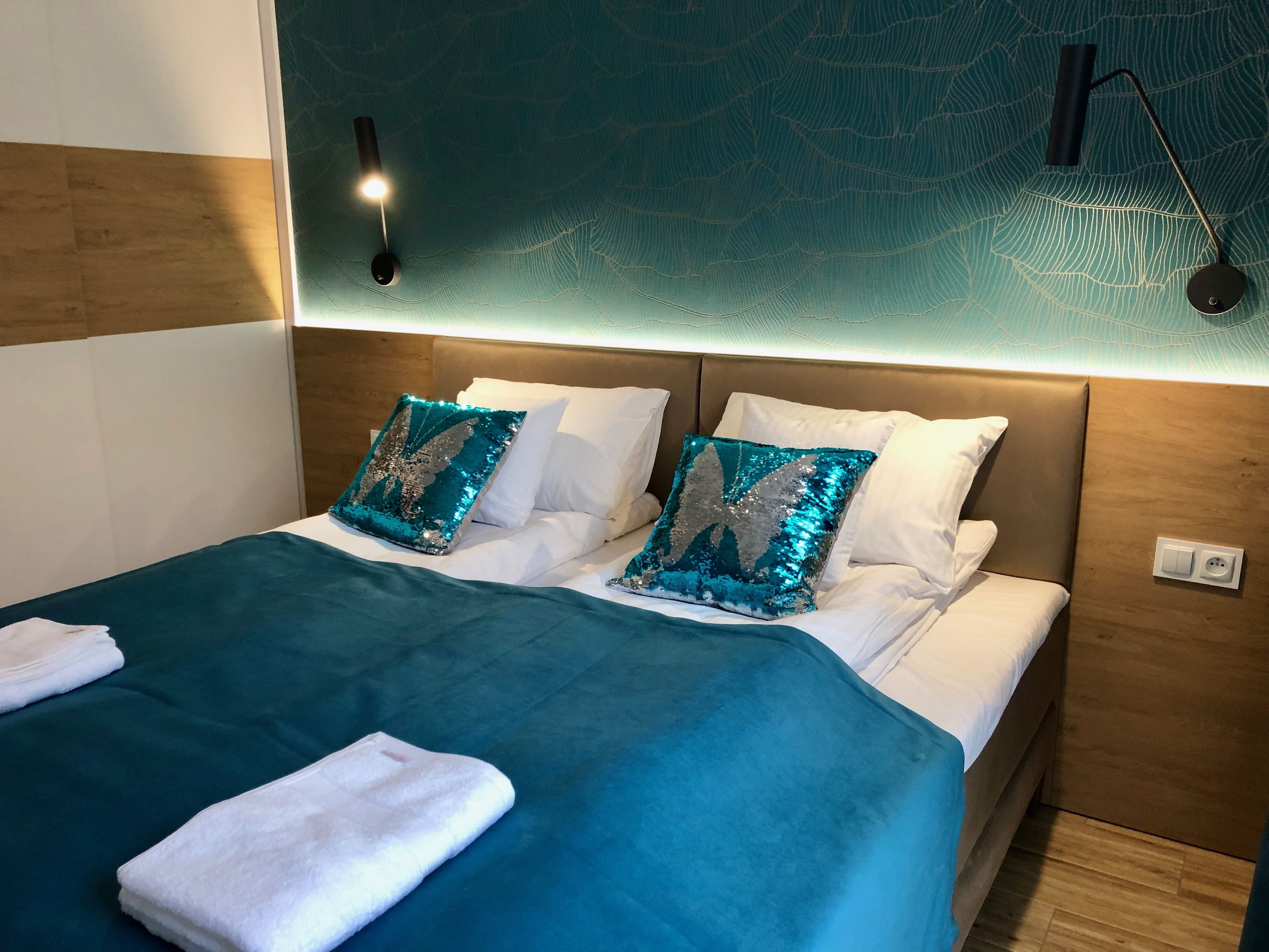 Appartamento Deluxe, 1 letto king con divano letto, vista cortile | Con stile personalizzato, con arredamento individuale