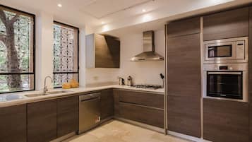 Superior-Villa, 3 Schlafzimmer, eigener Pool | Eigene Küche | Großer Kühlschrank, Mikrowelle, Ofen, Herdplatte