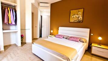 Camera Deluxe, balcone (64) | Biancheria da letto di alta qualità, una cassaforte in camera