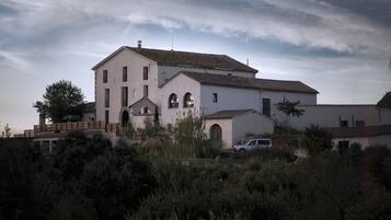 Aparcamiento sin asistencia gratuito