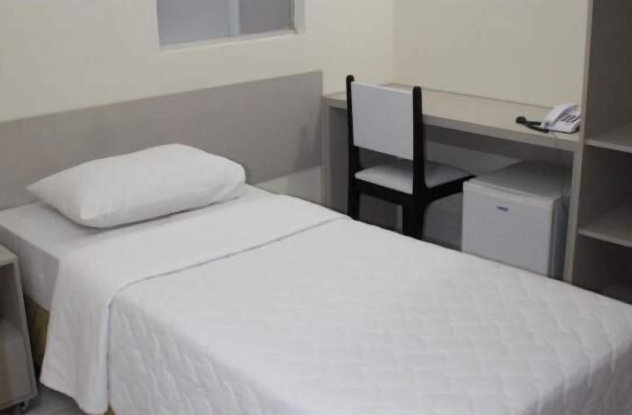 minibar, desk, iron/ironing board, free wifi