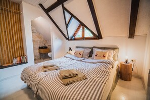 Apartment | 3 bedrooms, free WiFi, bed sheets - Apartments Wanderlust (Bovec)