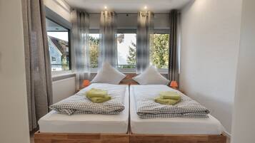 Apartment, 1 Doppelbett und Schlafsofa, Balkon (inkl. Endreinigungsgebühr €20) | Kostenloses WLAN, Bettwäsche