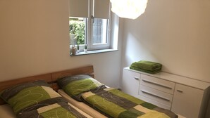 Appartement, 1 grand lit et 1 canapé-lit, vue jardin (incl. end cleaning fee €35)