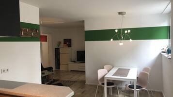 Apartment, 1 Queen Bed with Sofa bed, Garden View (incl. end cleaning fee €35) | In-room dining