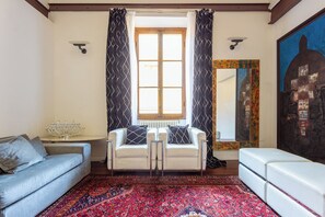 Apartment, 2 Bedrooms, City View | Living area - Elegant Duomo apartment (Florence)
