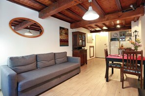 Apartment, 1 Bedroom | Living area - San Zanobi apartment (Florence)