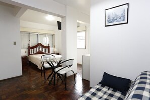 Wi-Fi gratuit, draps fournis