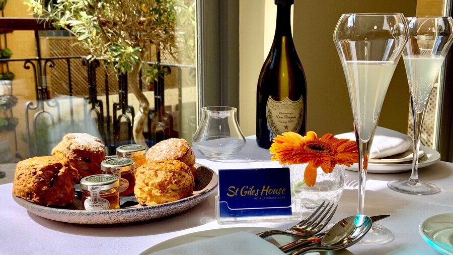 St Giles House Hotel