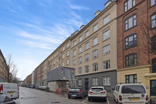 Front of property - Apartment 2 bedroom Bentzonsvej (Frederiksberg)