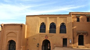 واجهة المنشأة