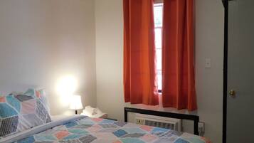 Classic Room, 2 Queen Beds, Mountain View | Interior