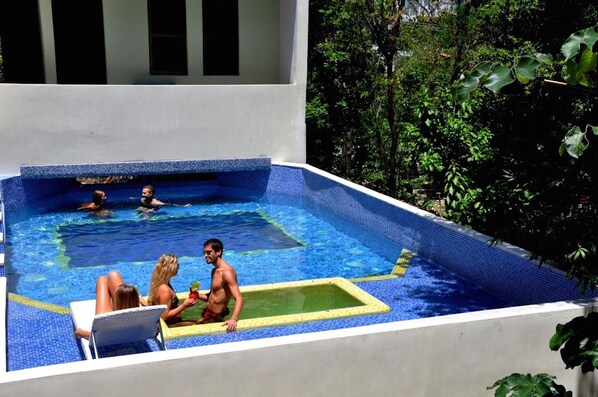 Alberca al aire libre 