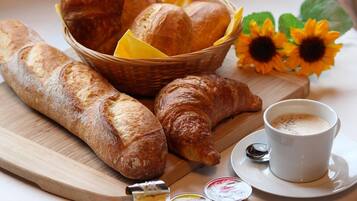Petit déjeuner continental compris en semaine